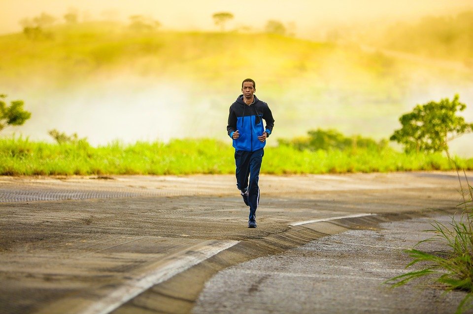 Morning Run vs Evening Run What's The Best Time To Go Out